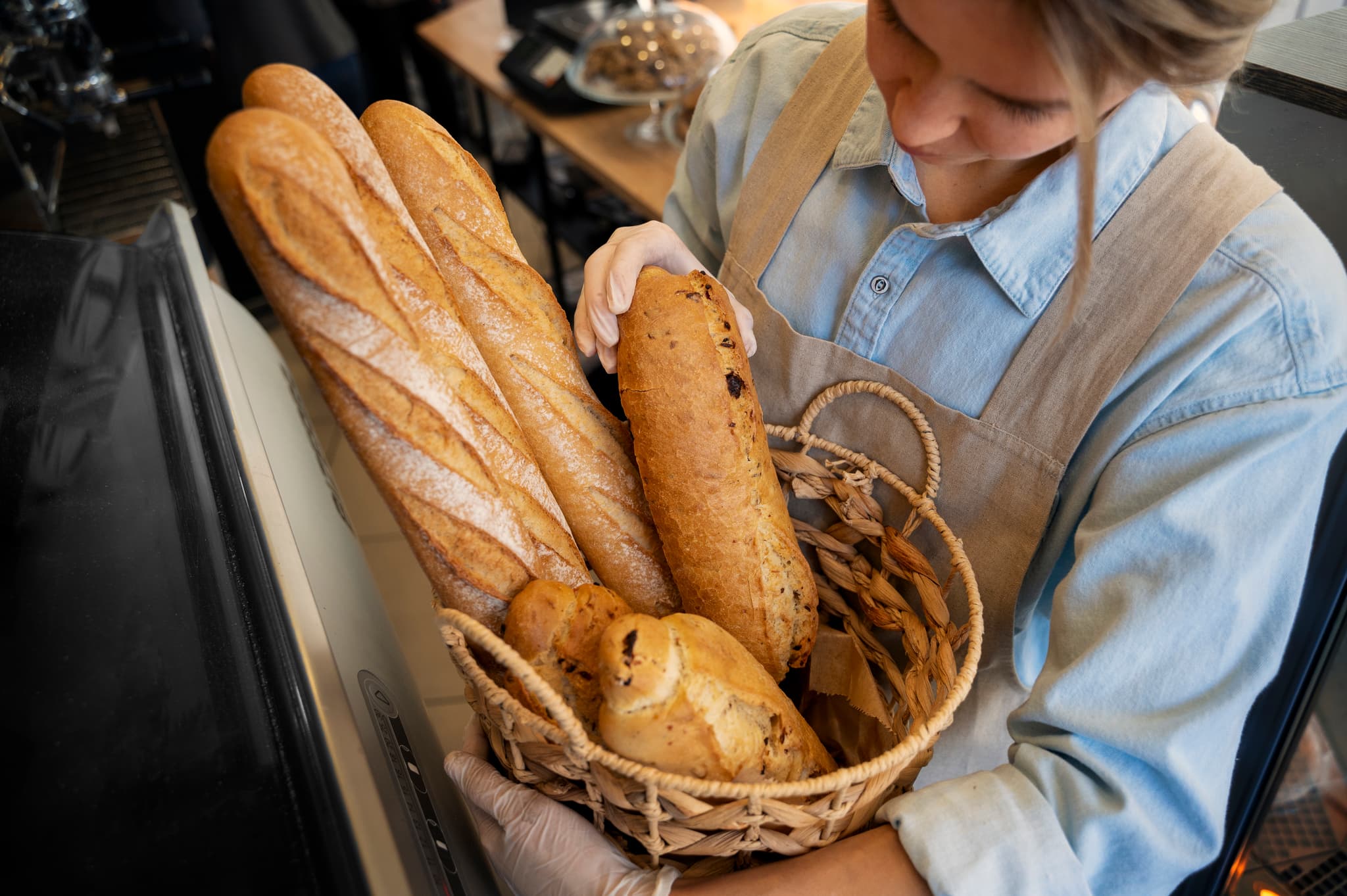 Marketplace: turning unsold goods into surprise baskets